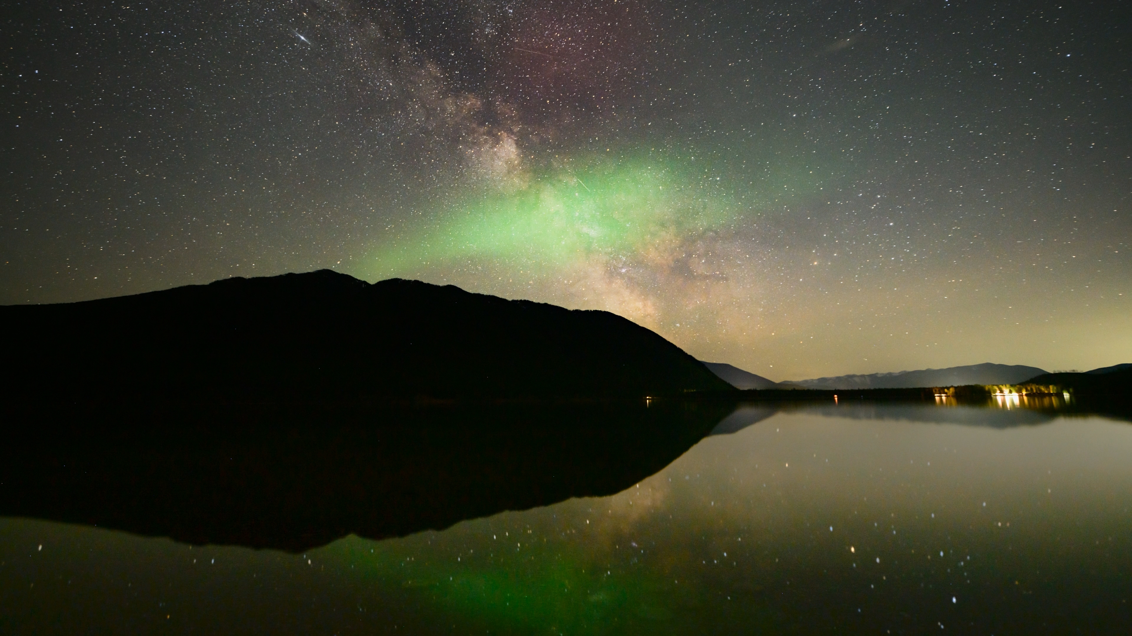 Timelapse video of the aurora borealis from Lake McDonald, Glacier National Park, Montana, USA.